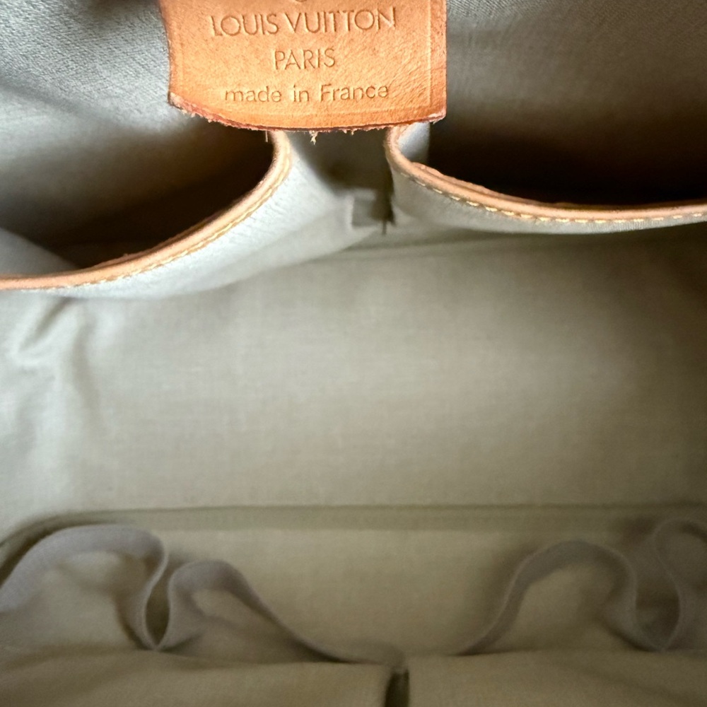 Excellent Pre-Loved Louis Vuitton Monogram Deauville Bag - Picture 9 of 12